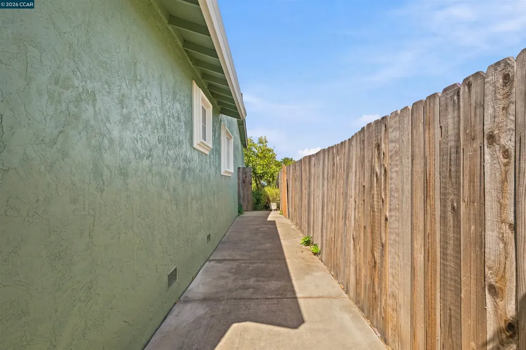 306 Winchester Street Vallejo CA 94590