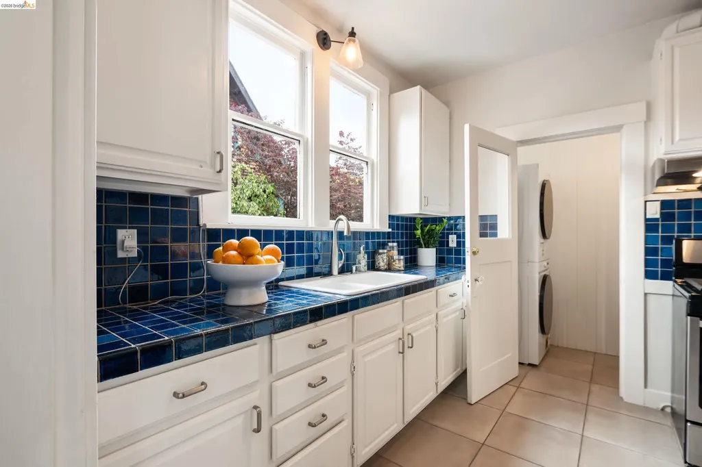 2525 Ashby Avenue Berkeley CA 94705