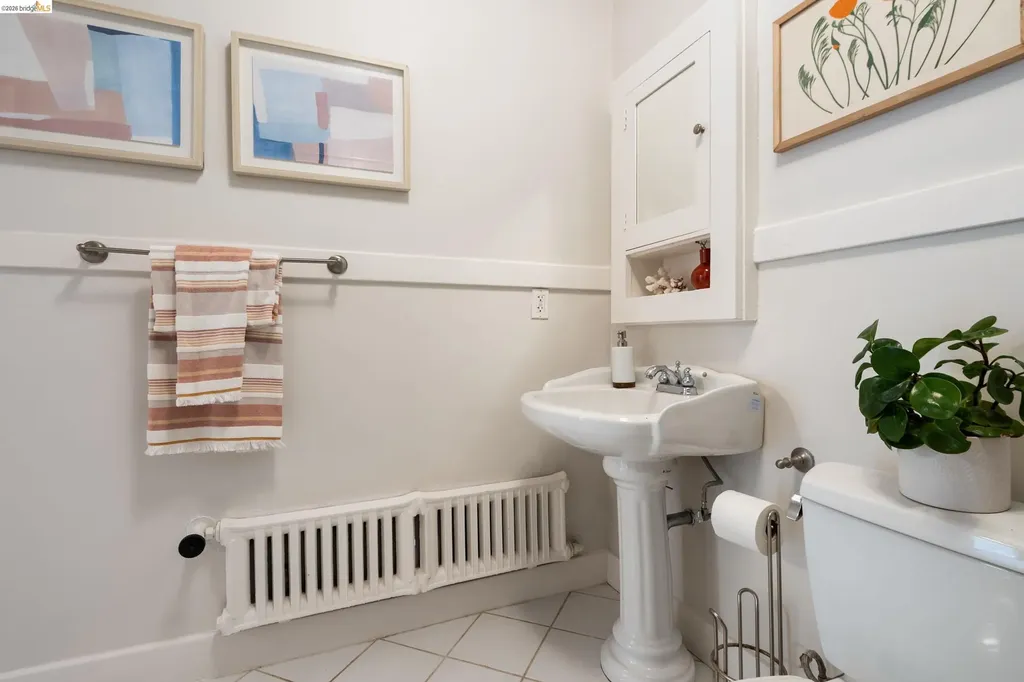 2525 Ashby Avenue Berkeley CA 94705