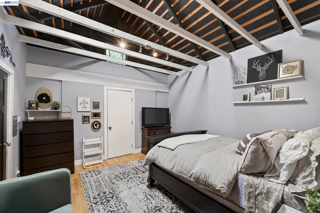 4687 Second Street Pleasanton CA 94566