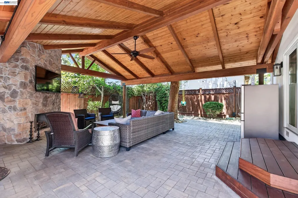 4687 Second Street Pleasanton CA 94566