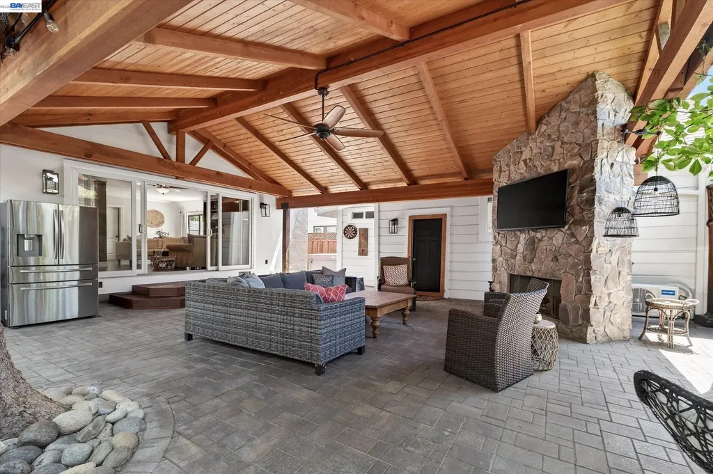 4687 Second Street Pleasanton CA 94566