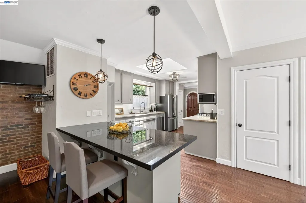 4687 Second Street Pleasanton CA 94566