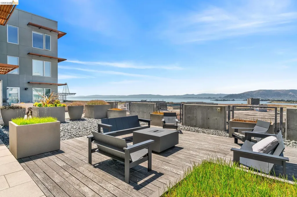 51 Innes Court San Francisco CA 94124