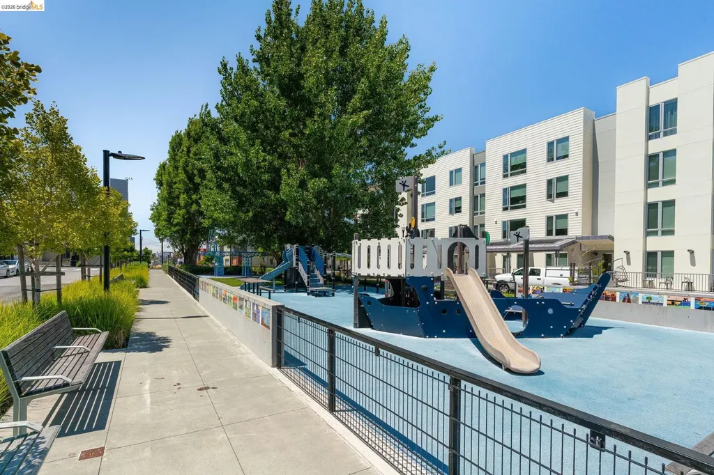 51 Innes Court San Francisco CA 94124