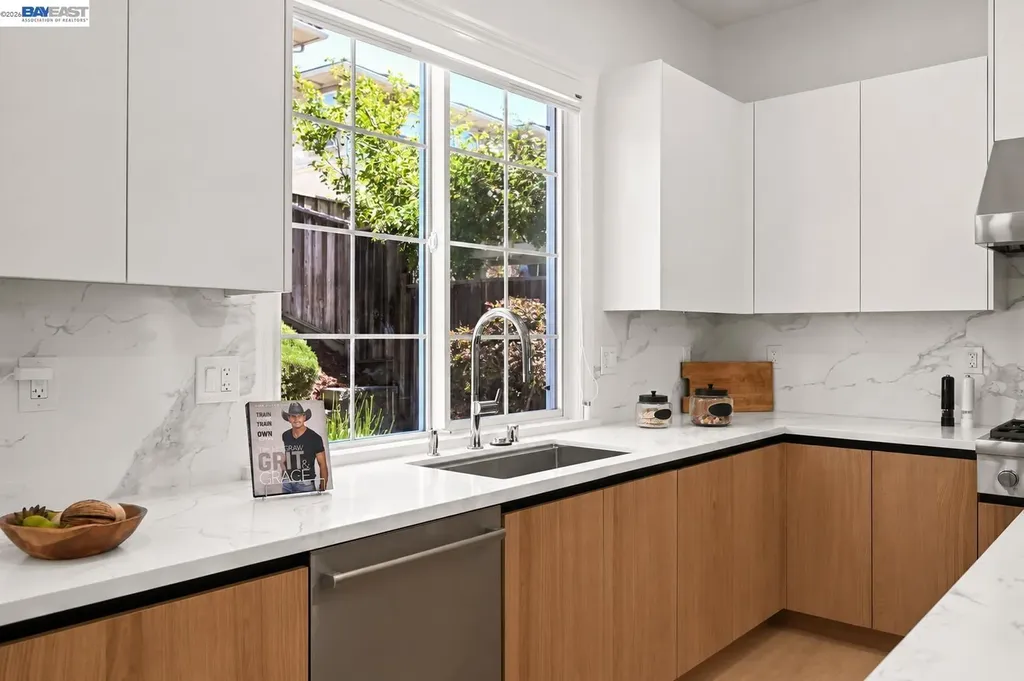 5389 Hazeltine Lane Dublin CA 94568