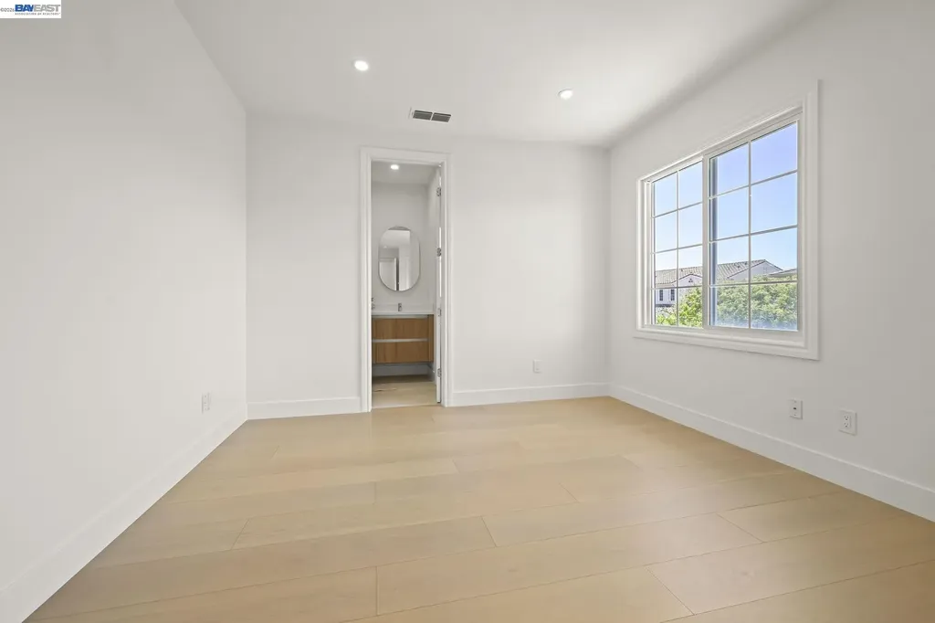 5389 Hazeltine Lane Dublin CA 94568