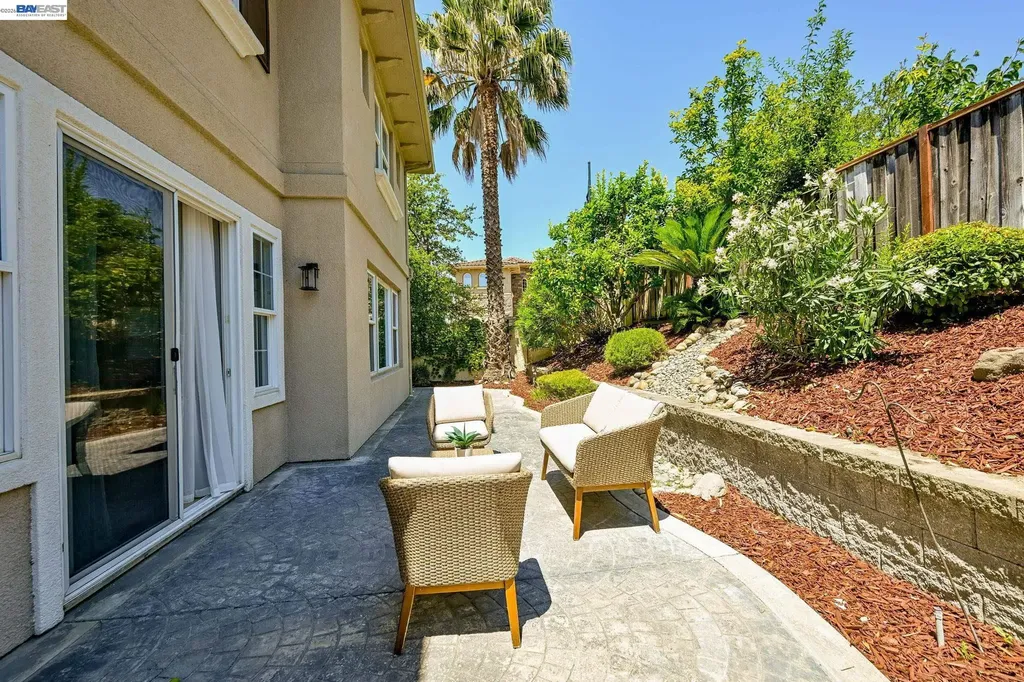 5389 Hazeltine Lane Dublin CA 94568
