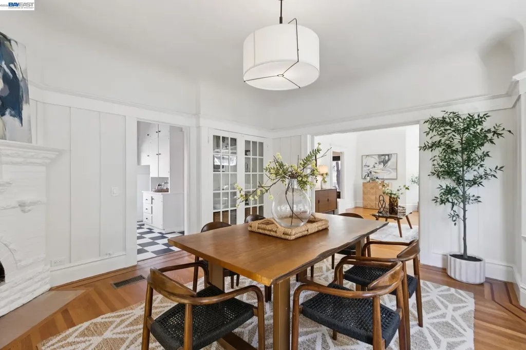 2607 Alcatraz Avenue Berkeley CA 94705