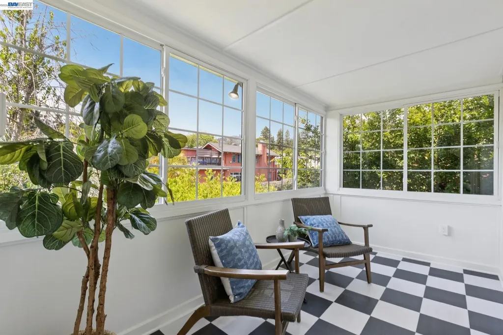 2607 Alcatraz Avenue Berkeley CA 94705