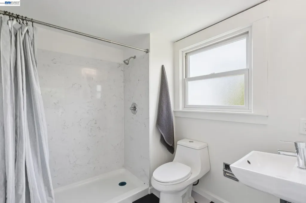 2607 Alcatraz Avenue Berkeley CA 94705
