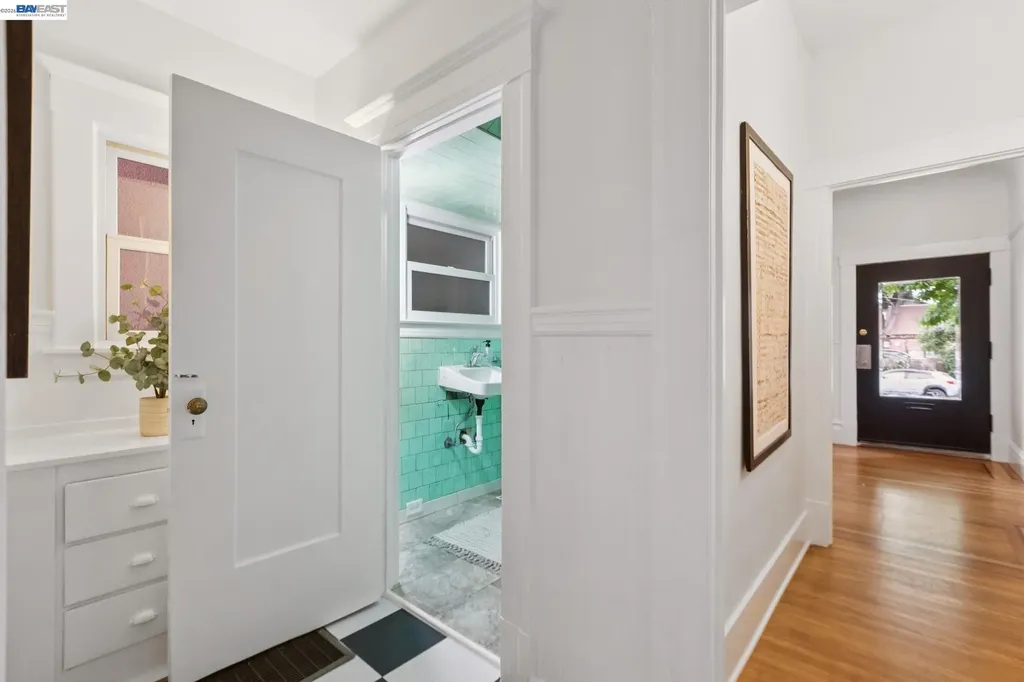 2607 Alcatraz Avenue Berkeley CA 94705