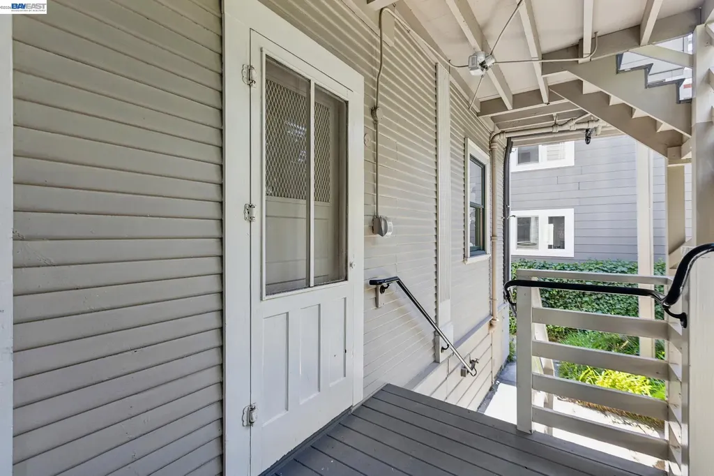 2607 Alcatraz Avenue Berkeley CA 94705