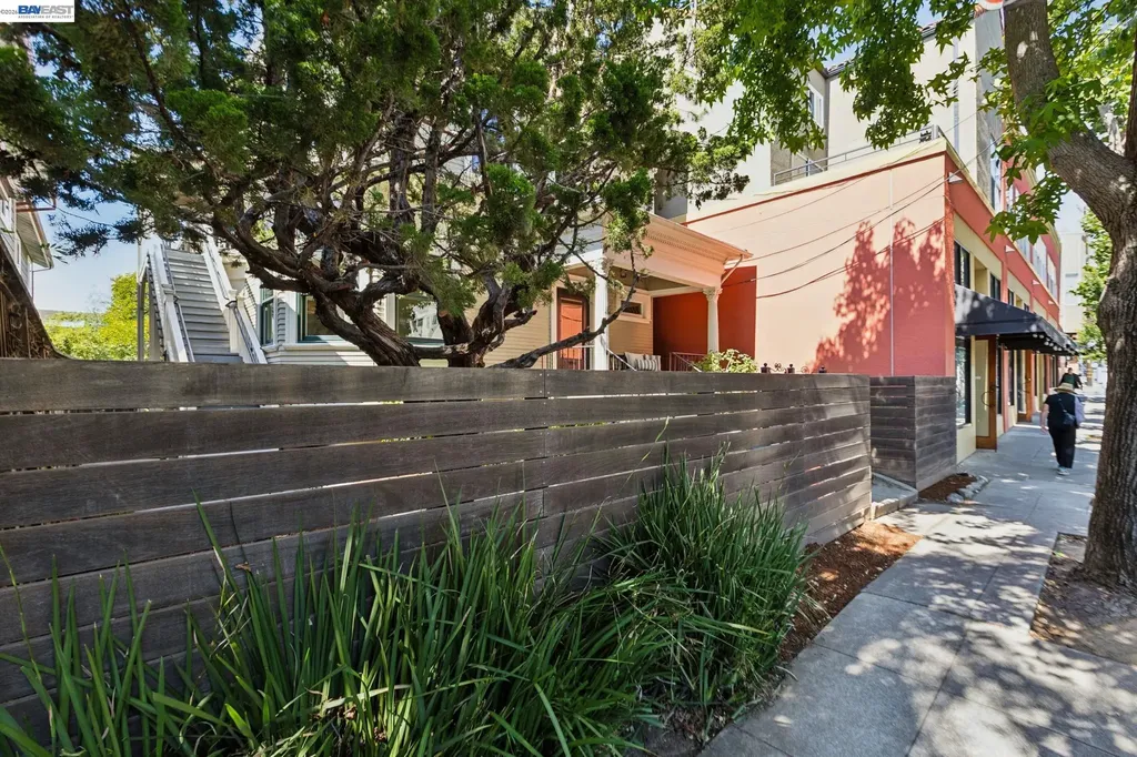 2607 Alcatraz Avenue Berkeley CA 94705