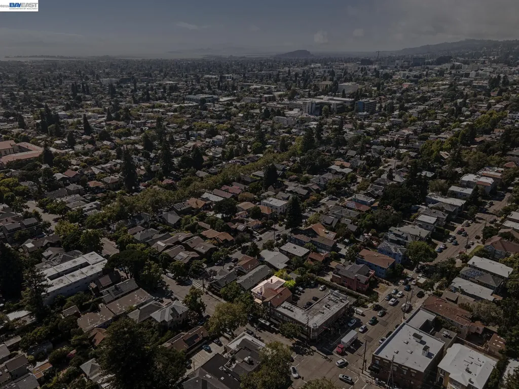 2607 Alcatraz Avenue Berkeley CA 94705