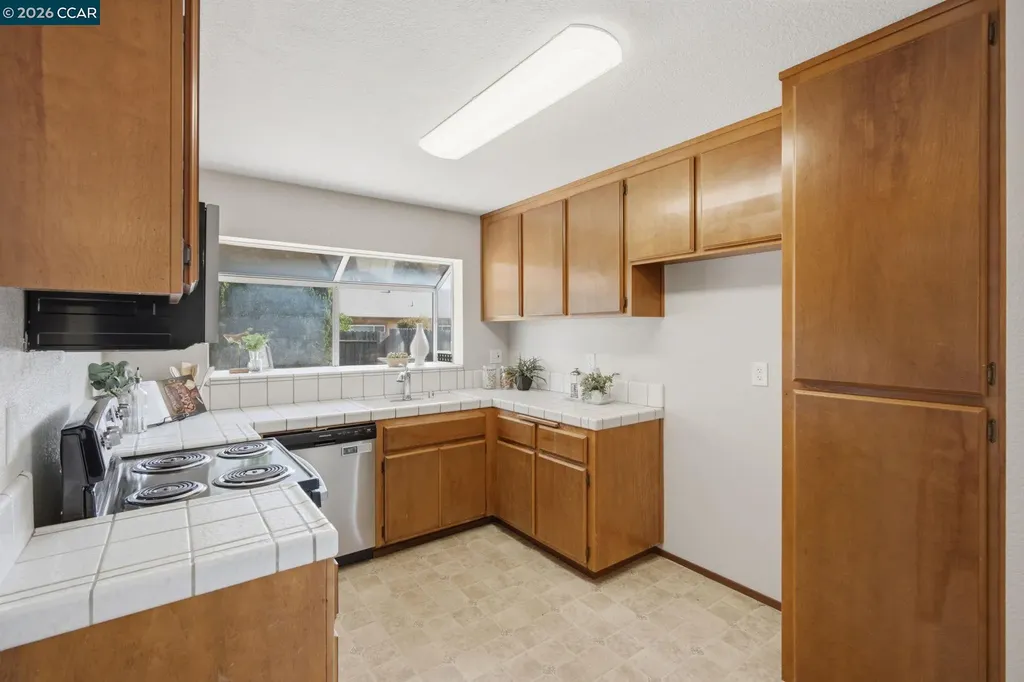 1219 Rebecca Drive Suisun City CA 94585