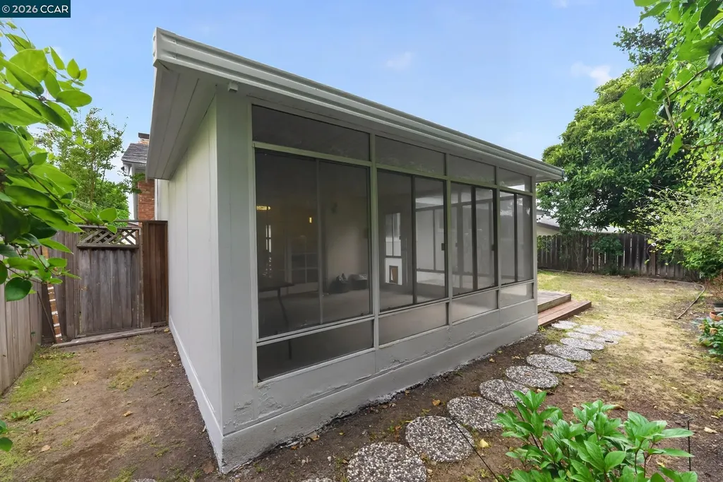 1325 Belfair Drive Pinole CA 94564