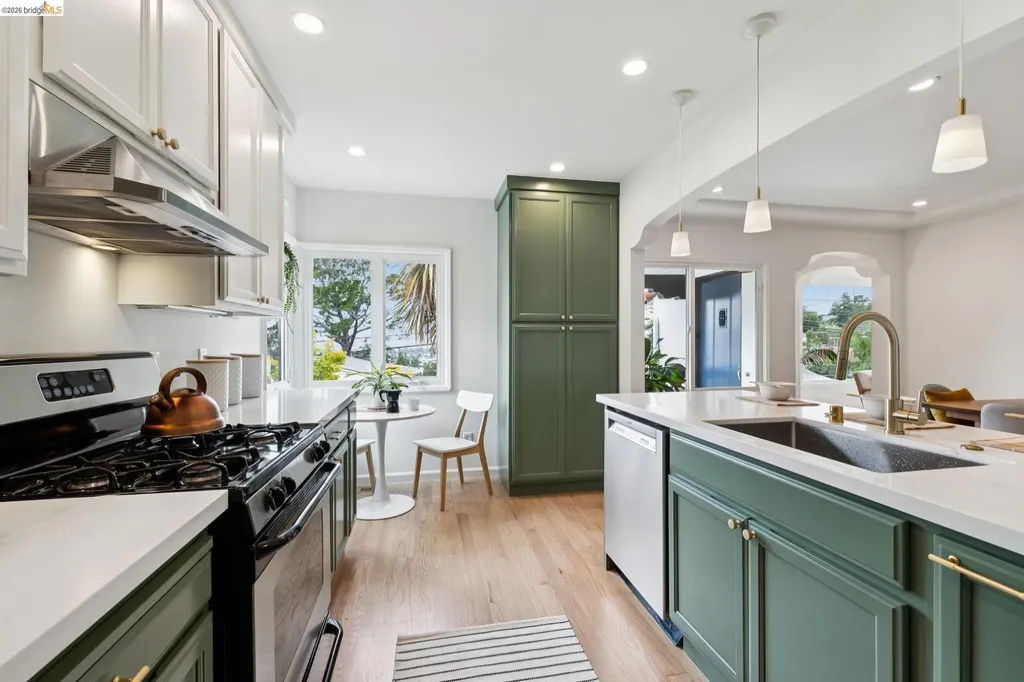 4446 Davenport Avenue Oakland CA 94619