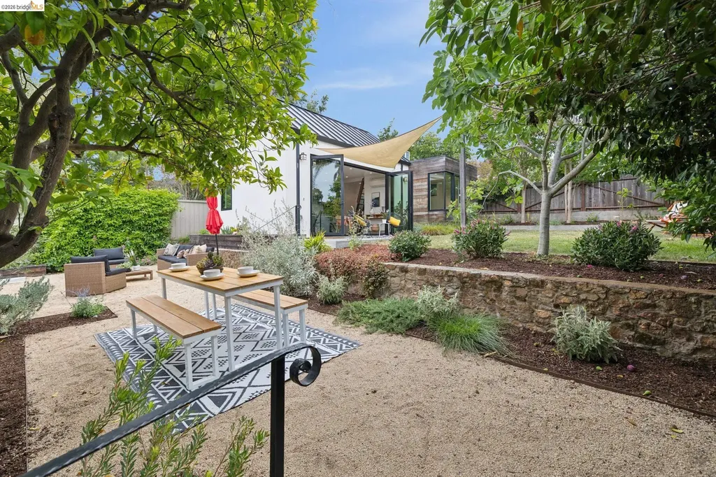 4446 Davenport Avenue Oakland CA 94619