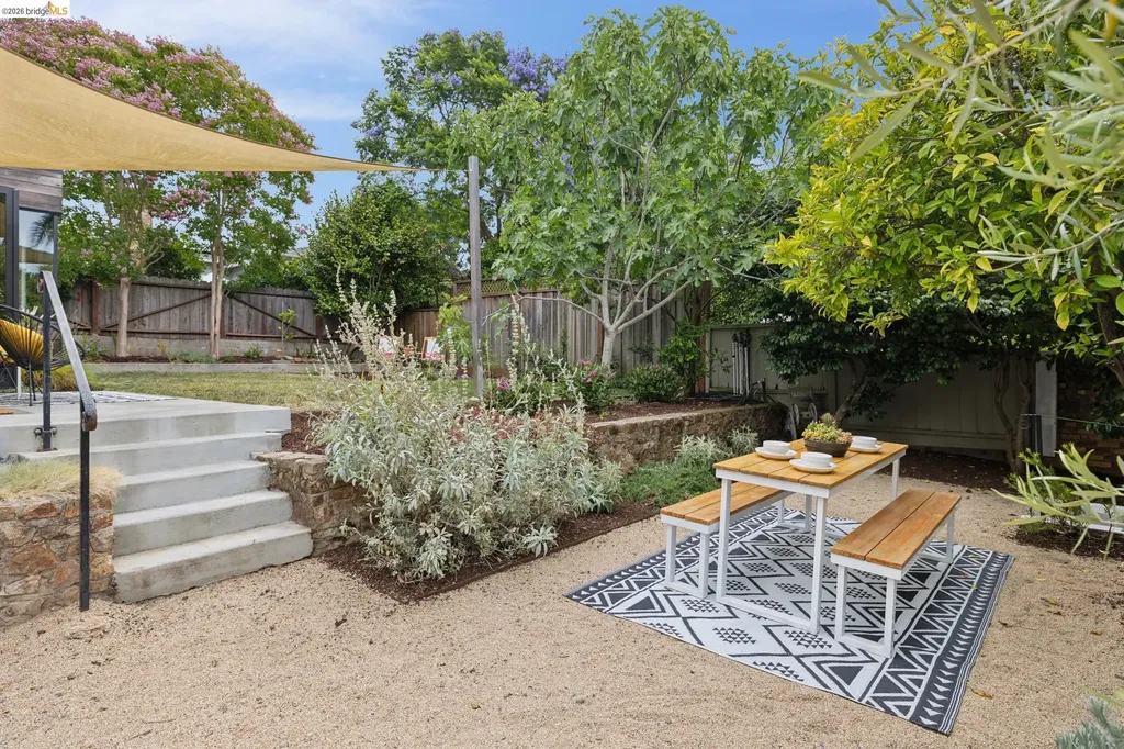 4446 Davenport Avenue Oakland CA 94619