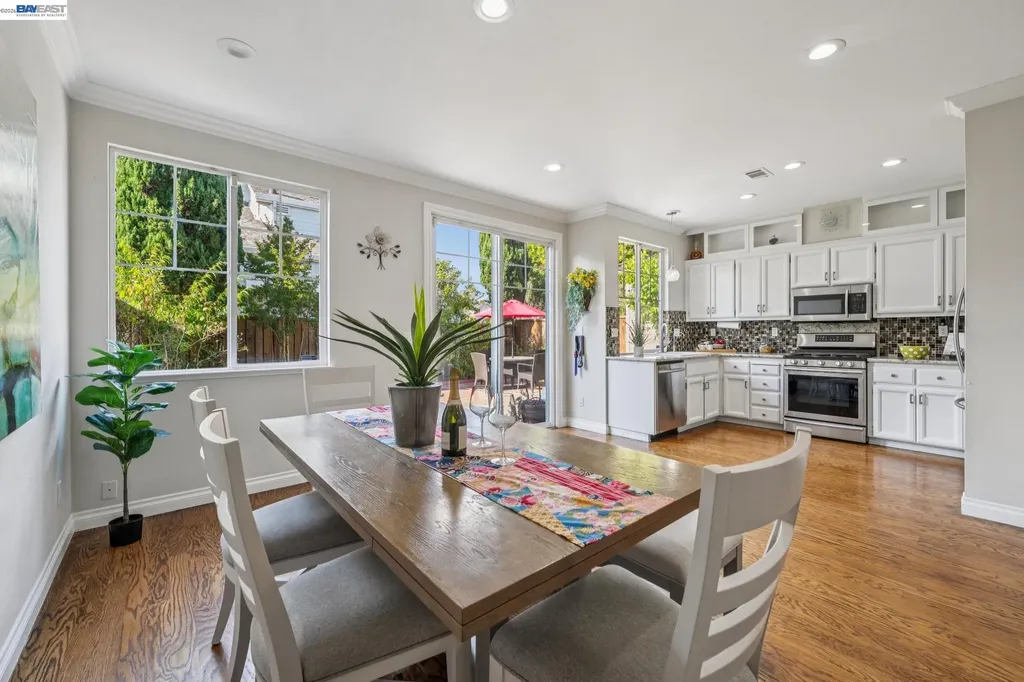 35 Britt Court Alameda CA 94502