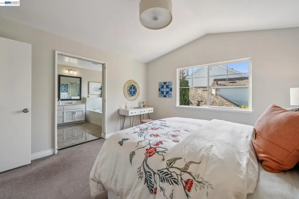 35 Britt Court Alameda CA 94502