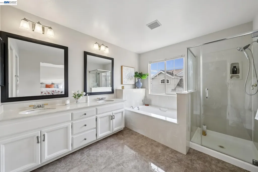 35 Britt Court Alameda CA 94502