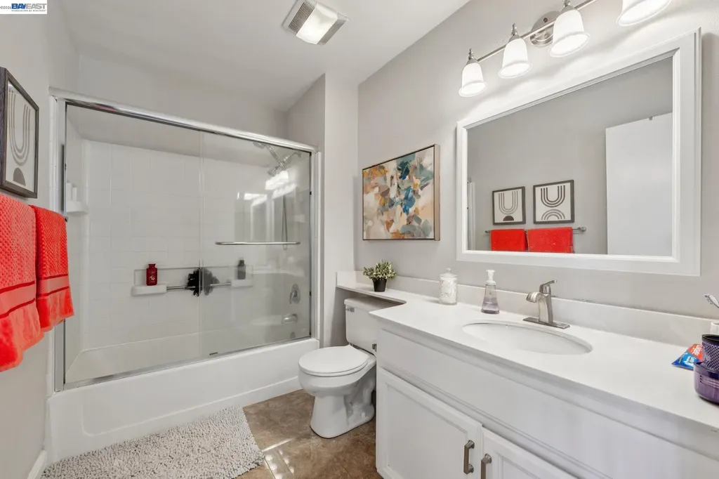 35 Britt Court Alameda CA 94502