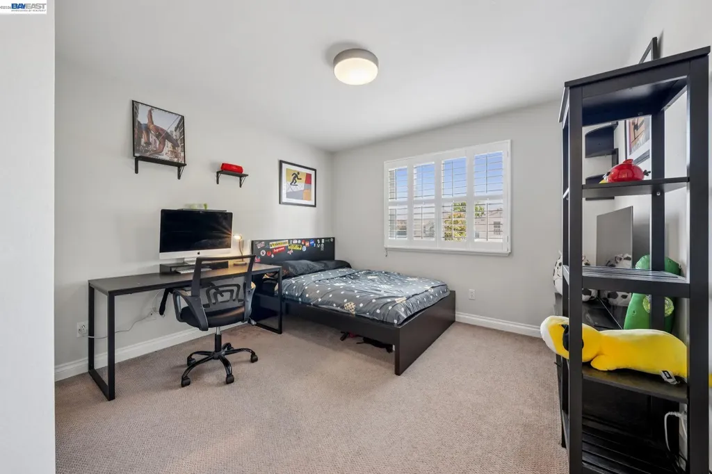 35 Britt Court Alameda CA 94502