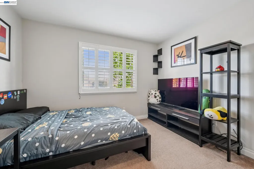 35 Britt Court Alameda CA 94502