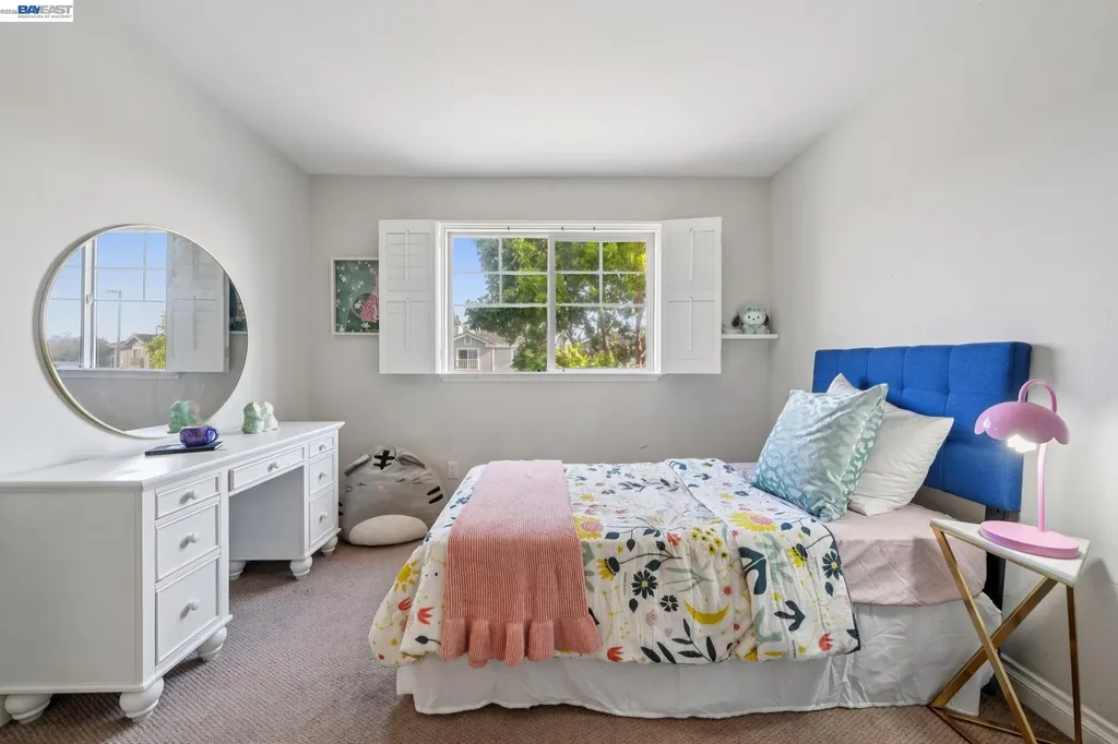 35 Britt Court Alameda CA 94502