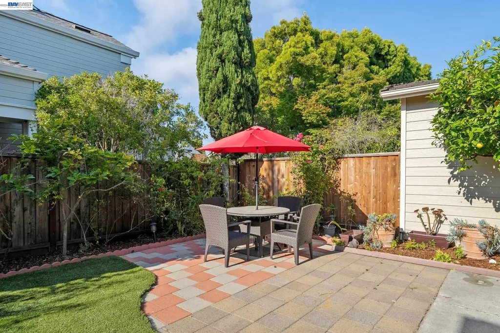 35 Britt Court Alameda CA 94502