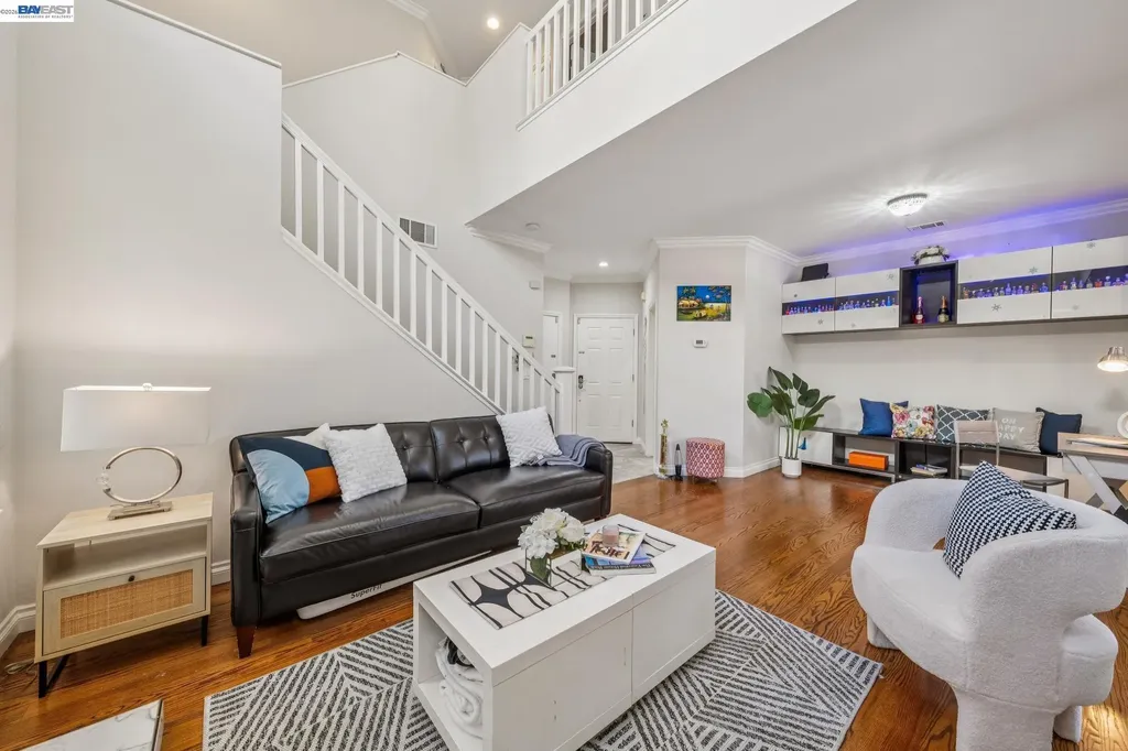 35 Britt Court Alameda CA 94502