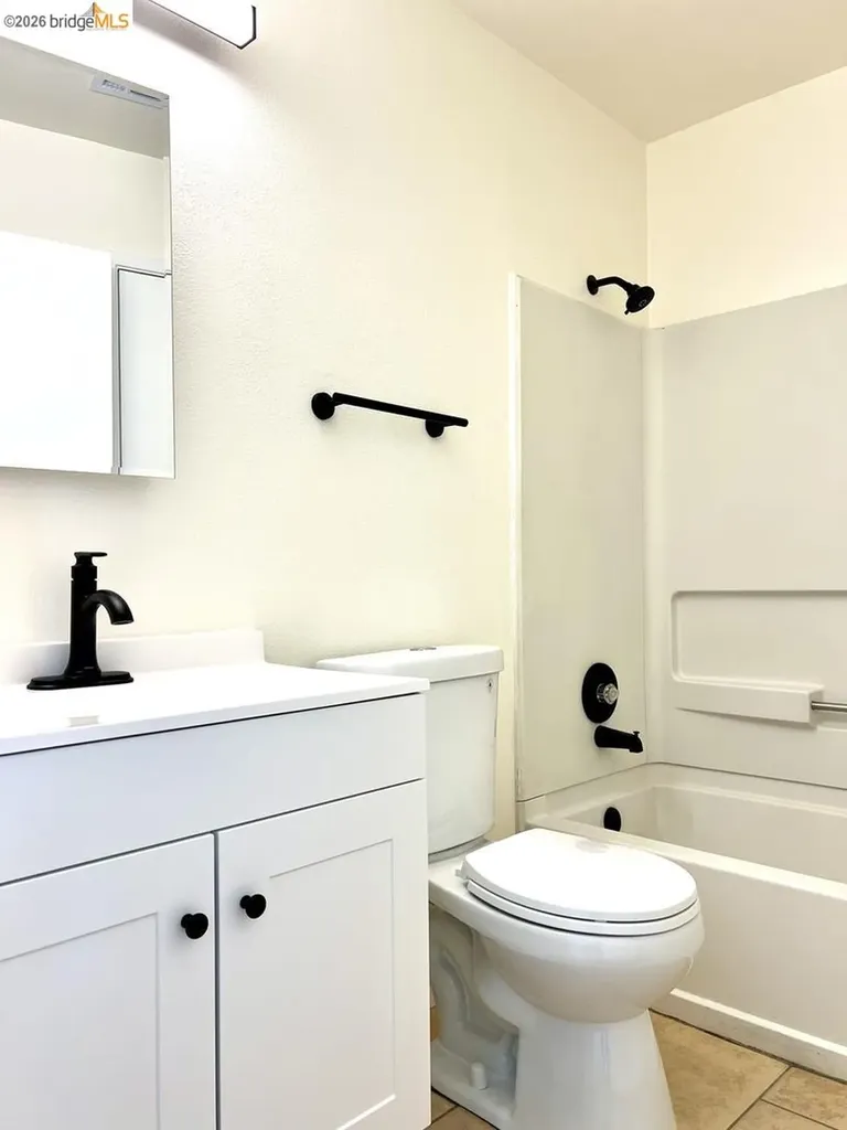 42 El Capitan Lane Antioch CA 94509