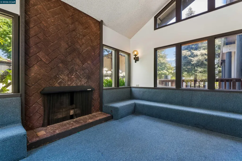 355 Parkview Terrace Vallejo CA 94589