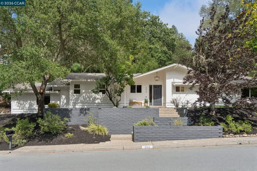 694 Glorietta Boulevard Lafayette CA 94549