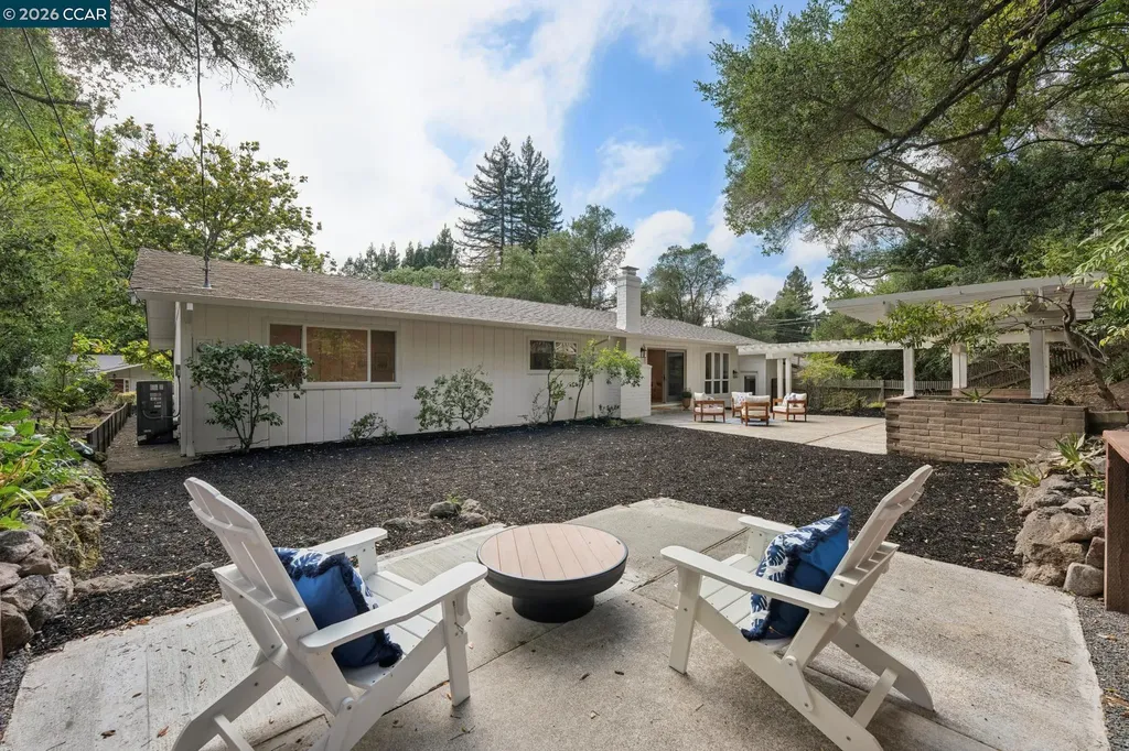694 Glorietta Boulevard Lafayette CA 94549