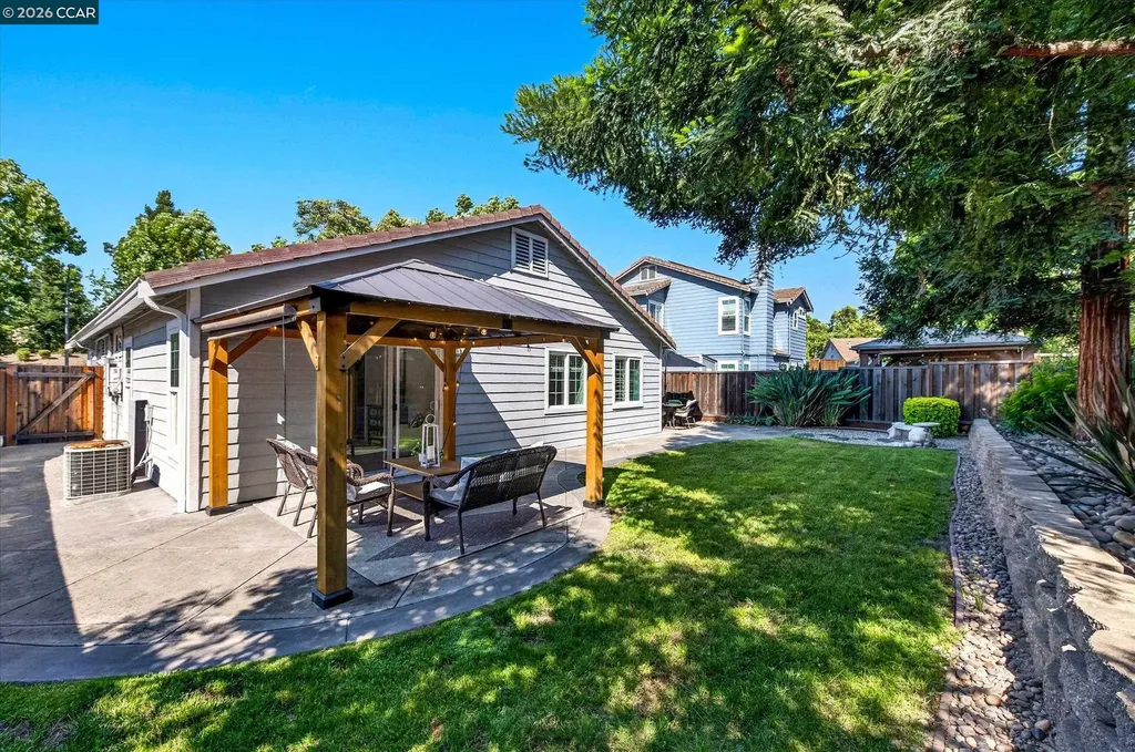 577 Saddleback Circle Livermore CA 94551
