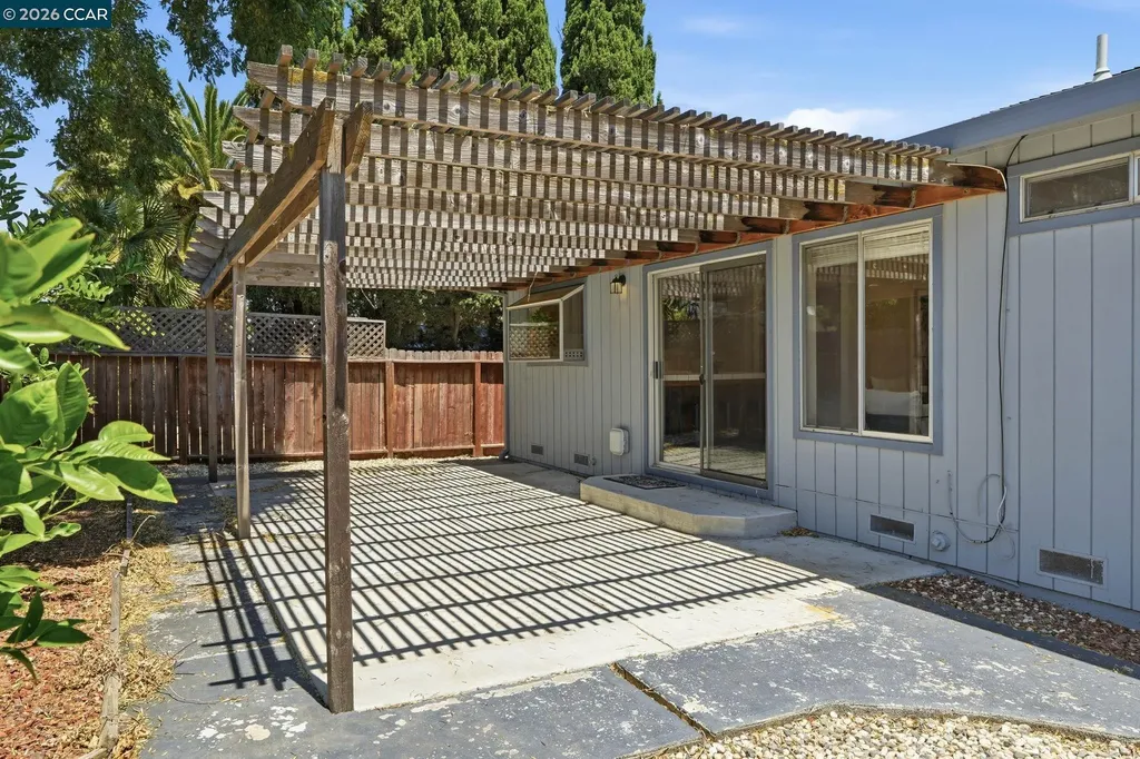 906 Murre Way Suisun City CA 94585