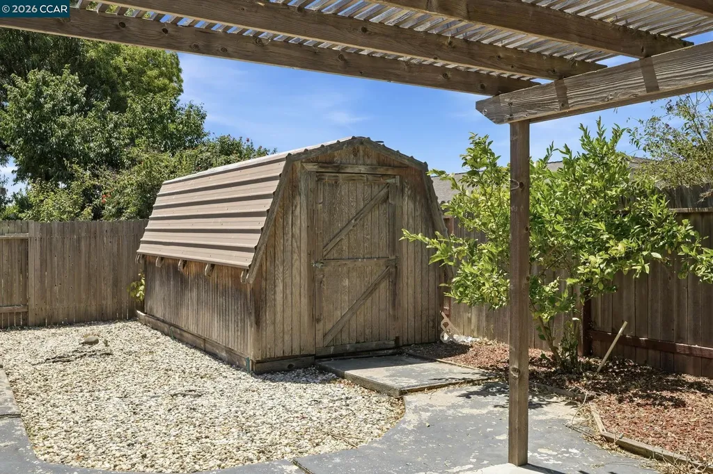 906 Murre Way Suisun City CA 94585