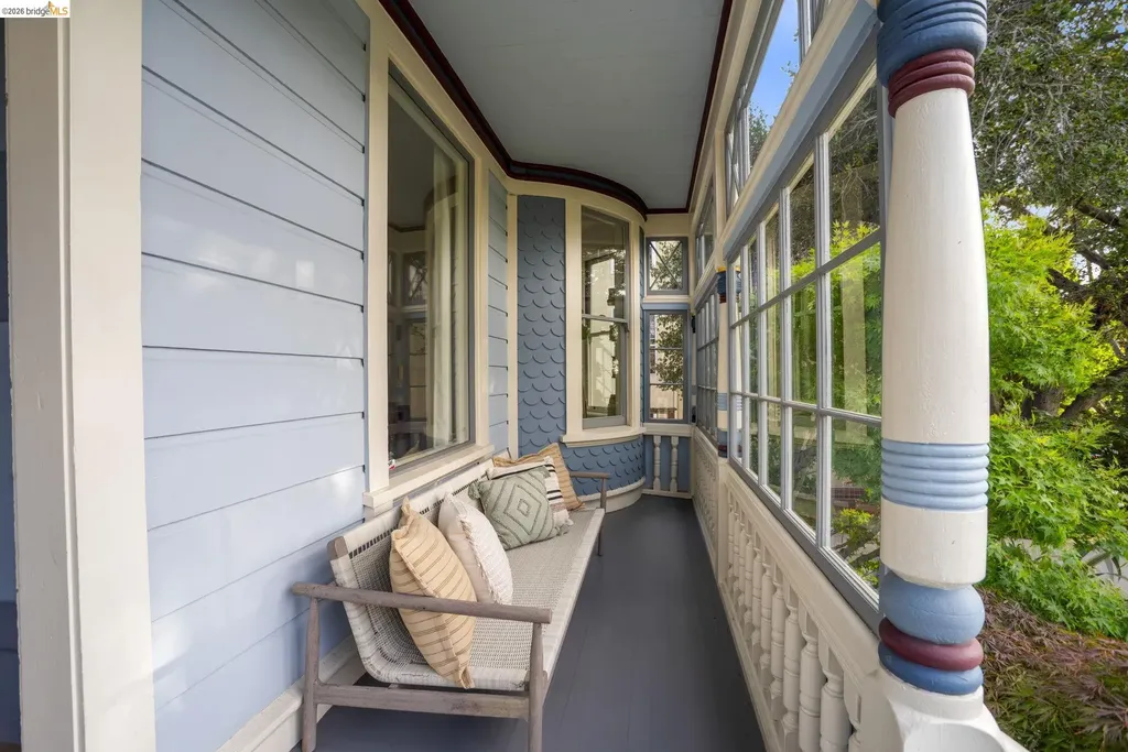 550 Vernon Street Oakland CA 94610