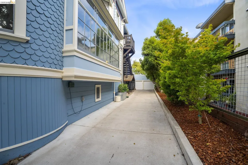 550 Vernon Street Oakland CA 94610