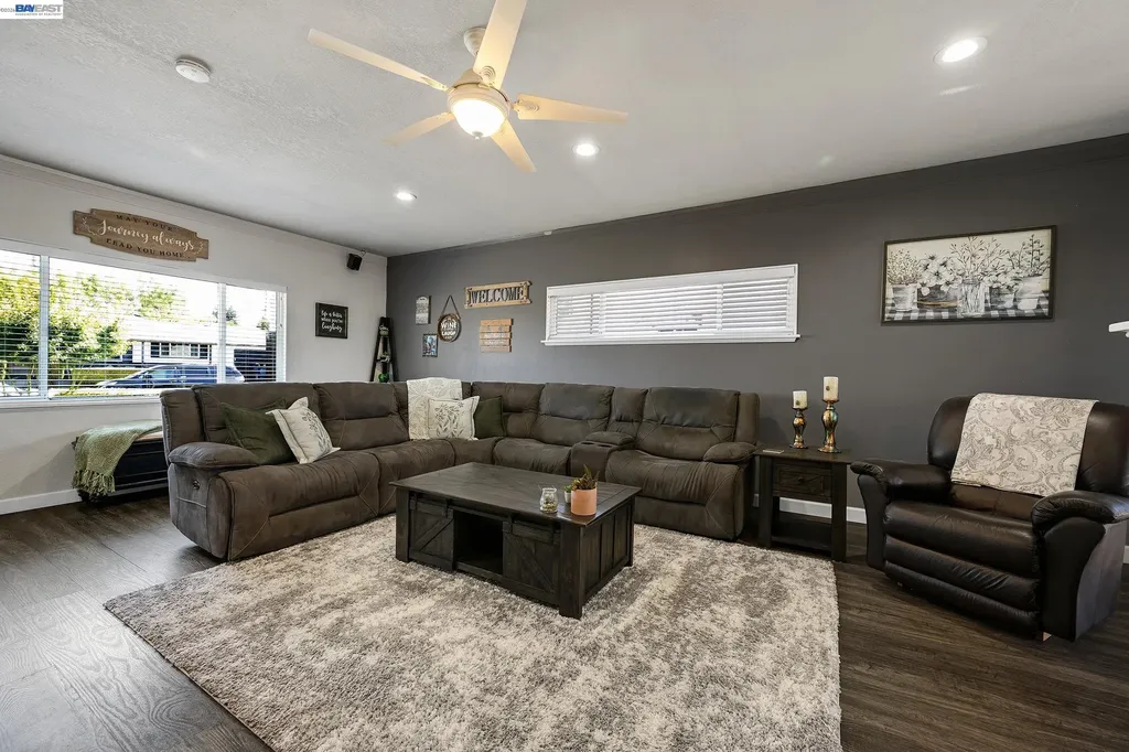 25483 Lindenwood Way Hayward CA 94545