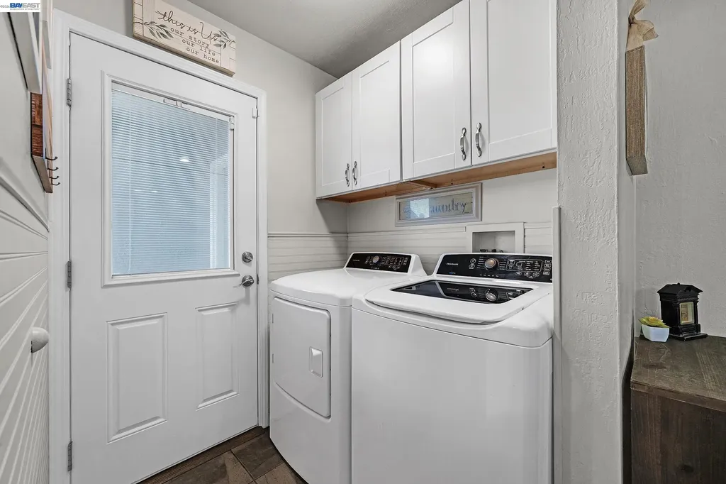 25483 Lindenwood Way Hayward CA 94545