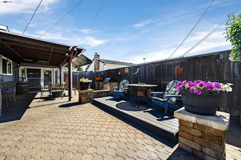 25483 Lindenwood Way Hayward CA 94545