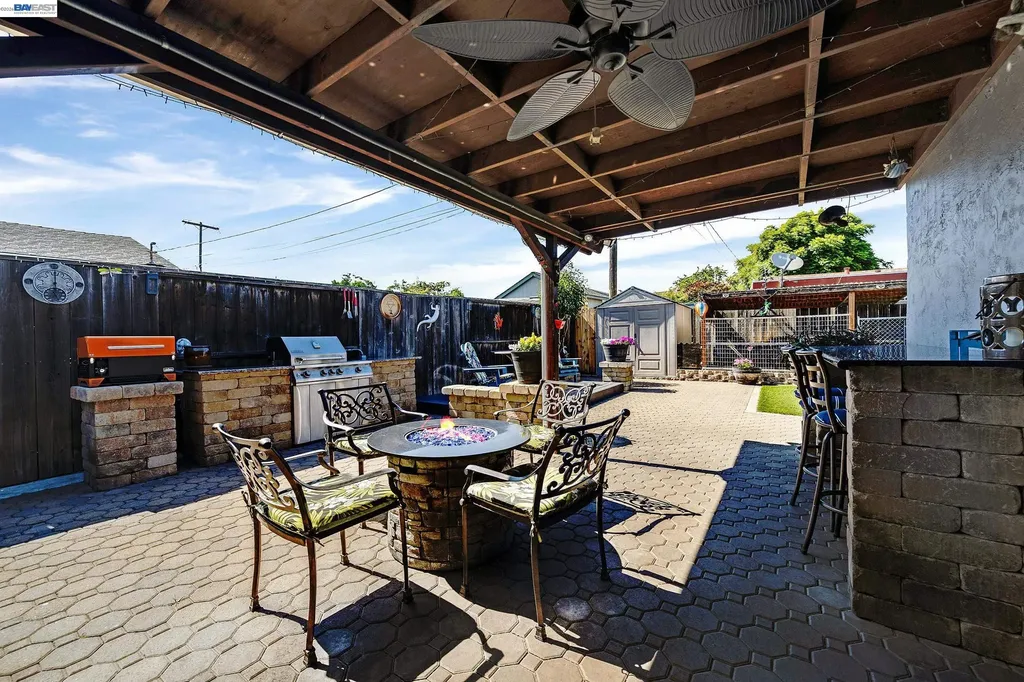 25483 Lindenwood Way Hayward CA 94545
