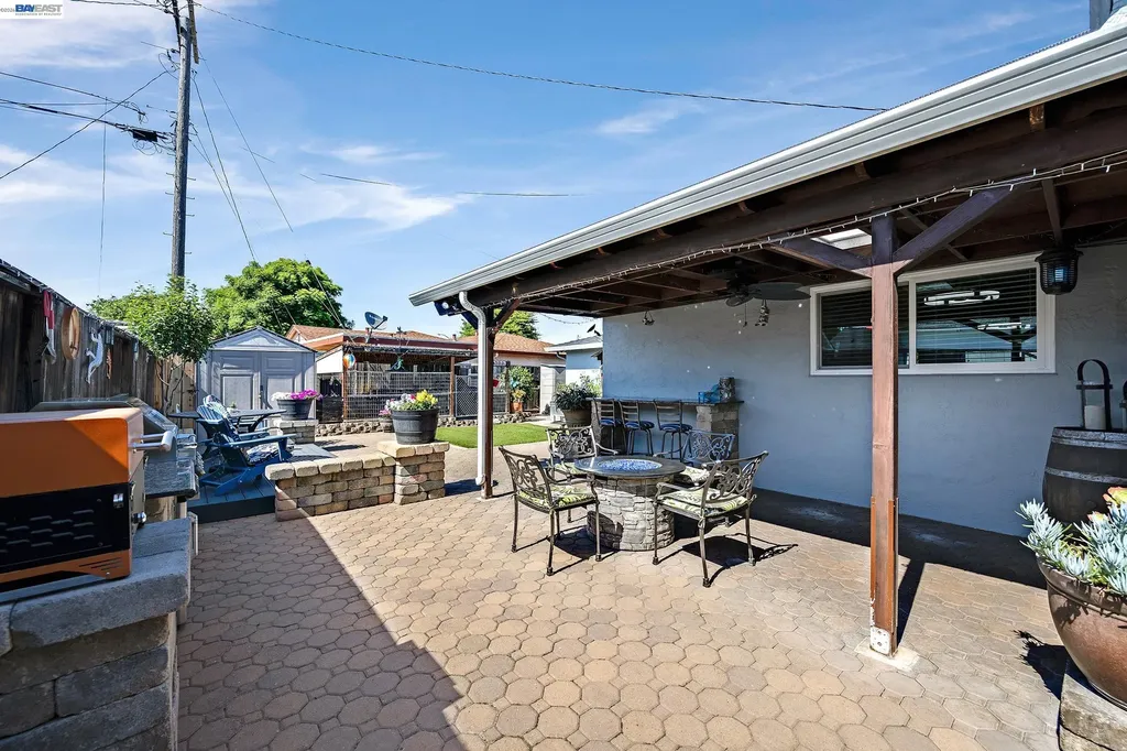 25483 Lindenwood Way Hayward CA 94545