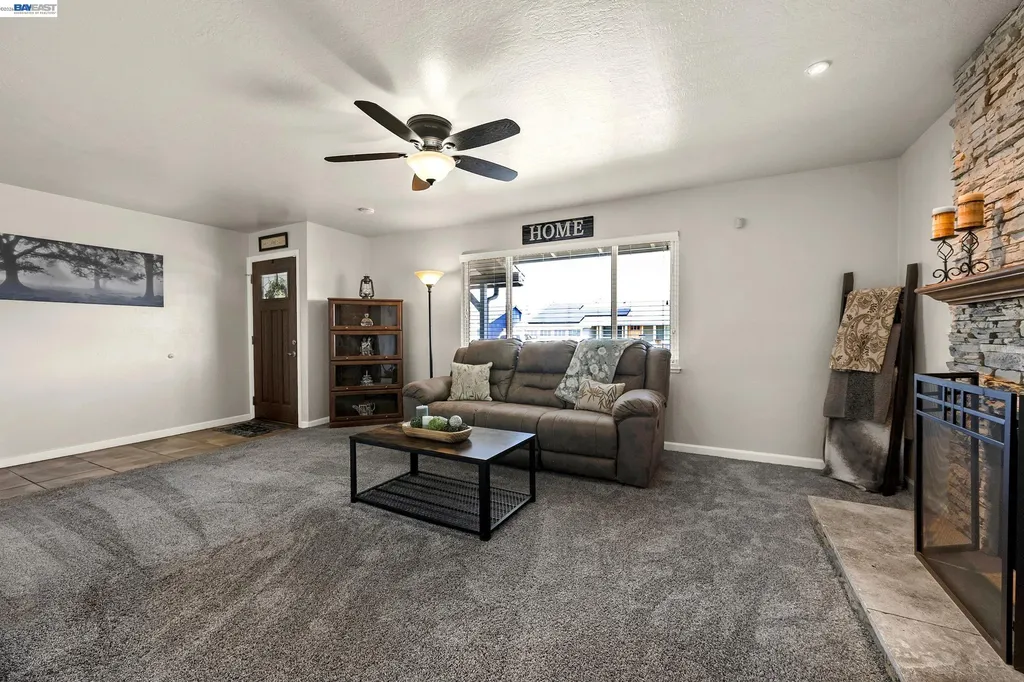 25483 Lindenwood Way Hayward CA 94545