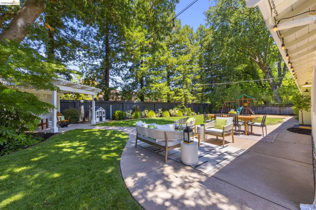 1250 Elmwood Drive Walnut Creek CA 94597