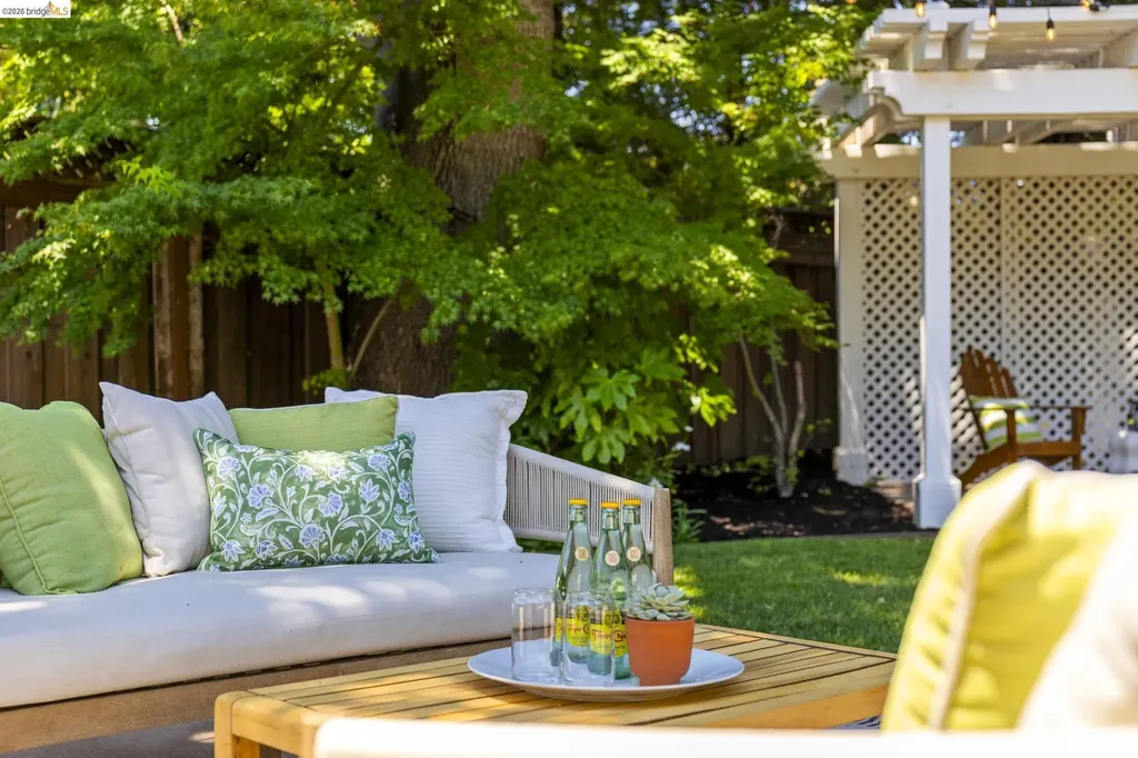 1250 Elmwood Drive Walnut Creek CA 94597